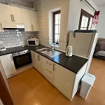 Lovely Newly Refurbished 1 Bedroom Flat Minutes From Sandy Beach,private Terrace Διαμέρισμα *