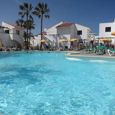 Apartamento Lovely Newly Refurbished 1 Bedroom Flat Minutes From Sandy Beach,private Terrace *